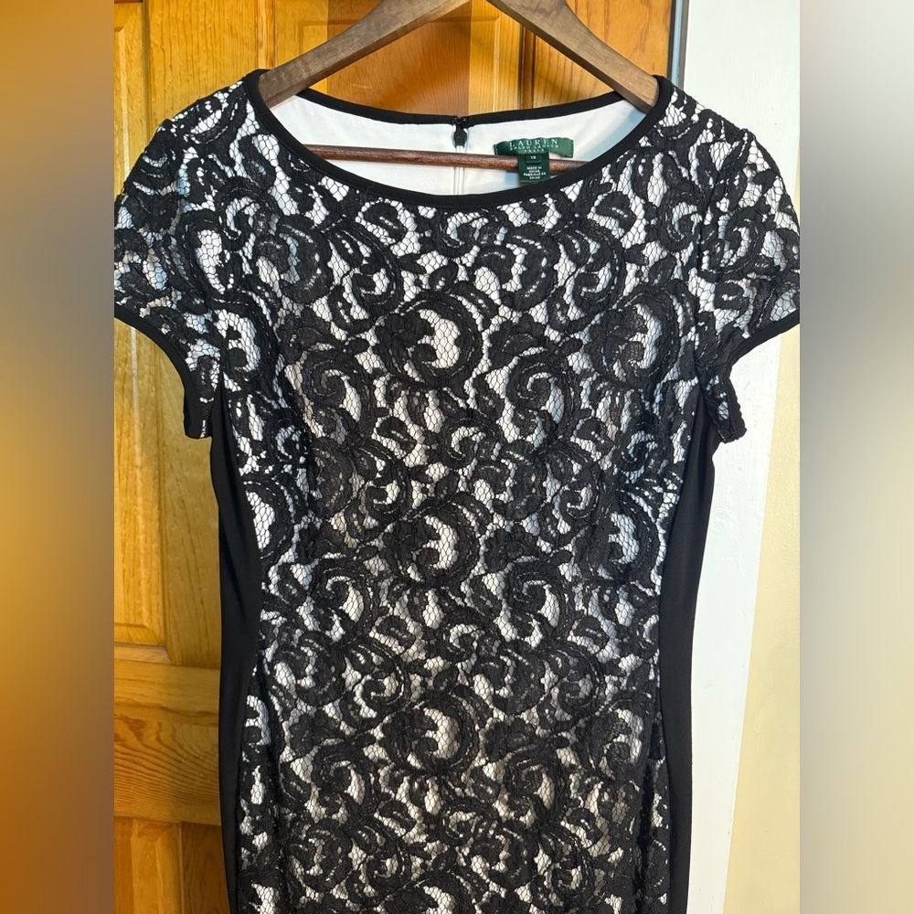 Lauren Ralph Lauren Elegant Black and White Lace Mini Dress - Picture 6 of 7